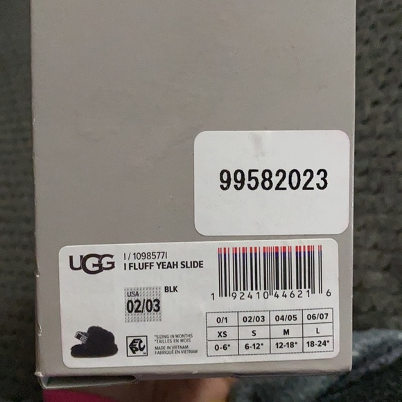 Baby UGG slippers - Picture 6 of 6